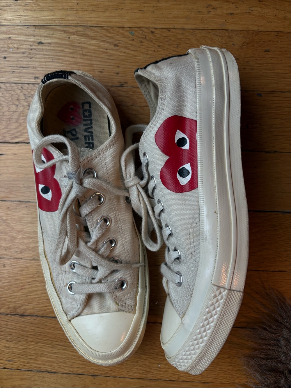 Converse Chuck Taylor Low Top Sneaker in Cream with Red Heart Logo
